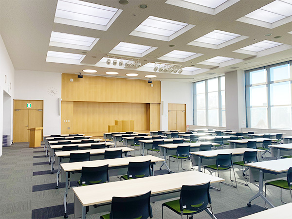 501号室(大会議室) 501号室(大会議室)